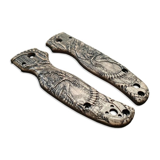 Svechnikov Workshop Spyderco Shaman Alien handle scales