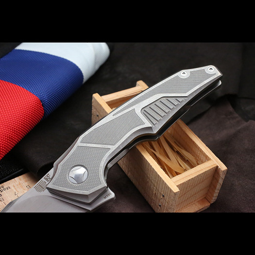 Складний ніж Custom Knife Factory Muscle satin