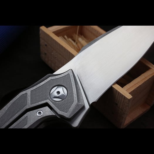 Custom Knife Factory Muscle satin összecsukható kés