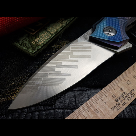 Custom Knife Factory Muscle Customized - FUTURE 折叠刀