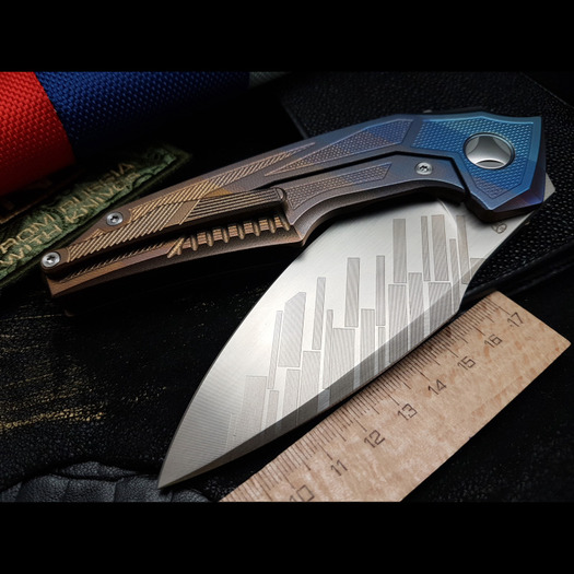 Custom Knife Factory Muscle Customized - FUTURE 折叠刀